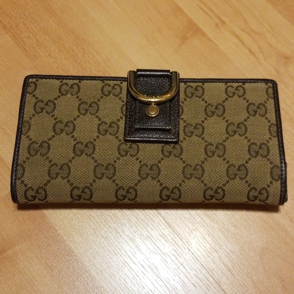Gucci wallet